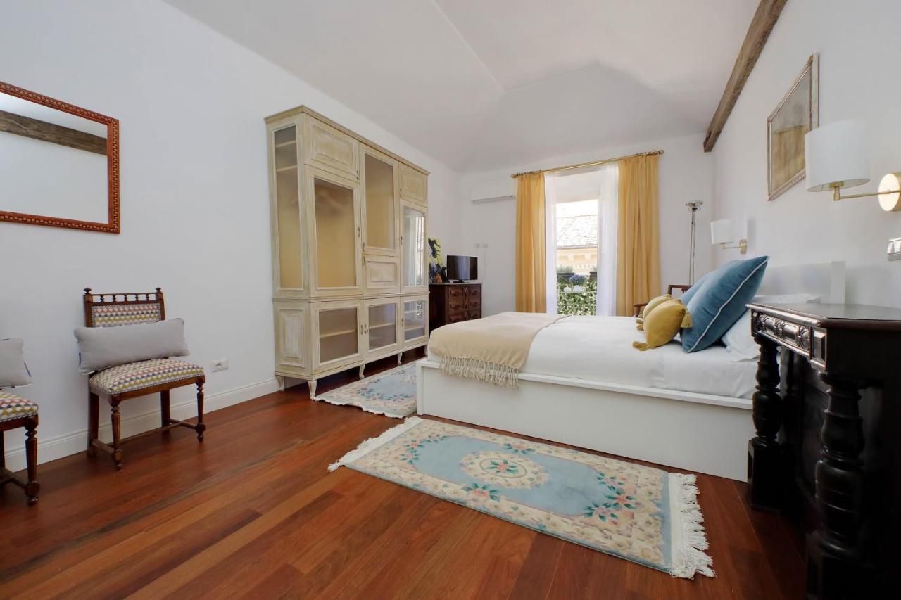 Apartamento Ych-Penthouse Fiammetta A Piazza Navona Roma Exterior foto